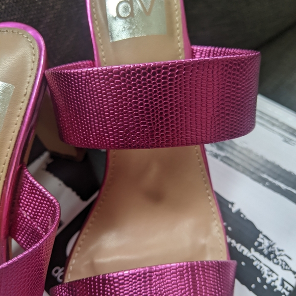 DV by Dolce Vita Metallic Fuchsia Pink Double Strap Heels - Picture 3 of 4